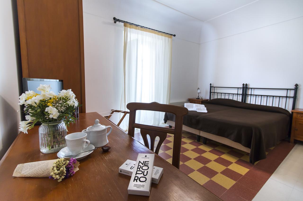 Casa Ciomod Hotel Modica Bagian luar foto