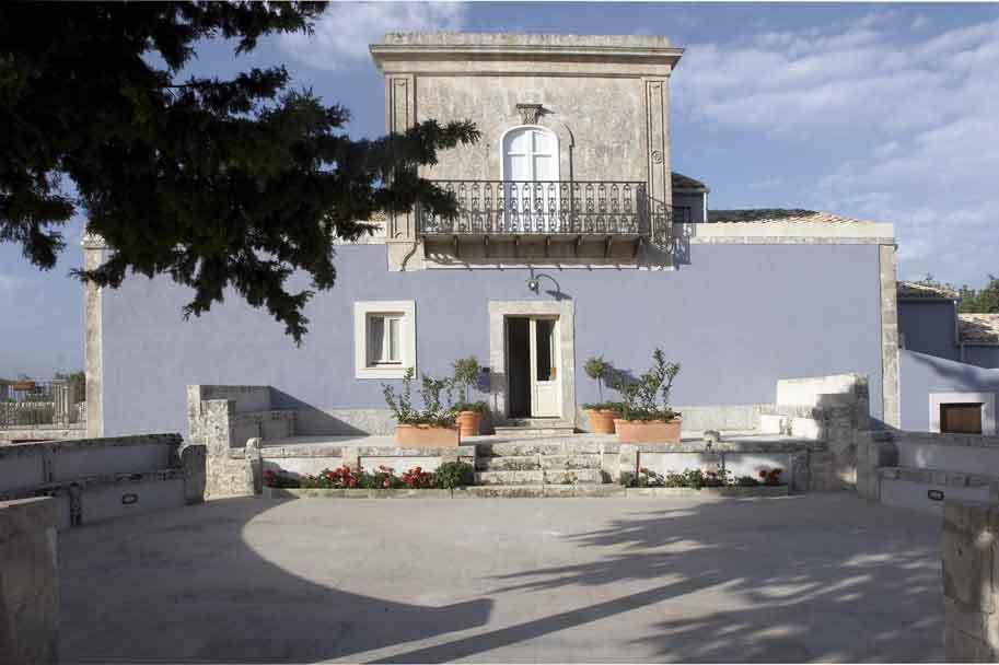 Casa Ciomod Hotel Modica Bagian luar foto